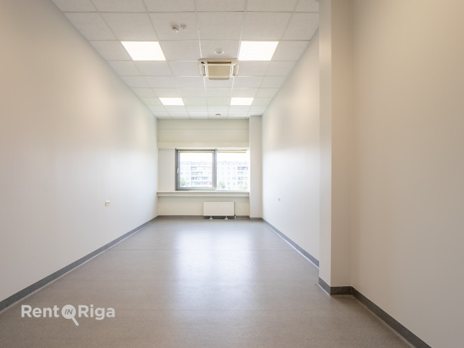 Pieejamas telpas, kas piemērojamas medicinas centra vai biroja vajadzībām.  + 1-3. stāvā Rīga - foto 2