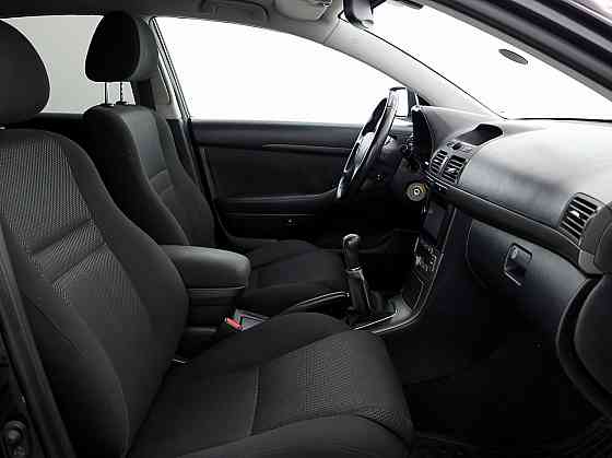 Toyota Avensis Linea Sol 2.0 108kW Tallina