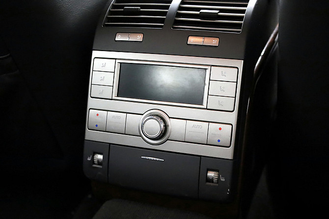 Volkswagen Phaeton Long Facelift 3.0 TDI 176kW Tallina - foto 8