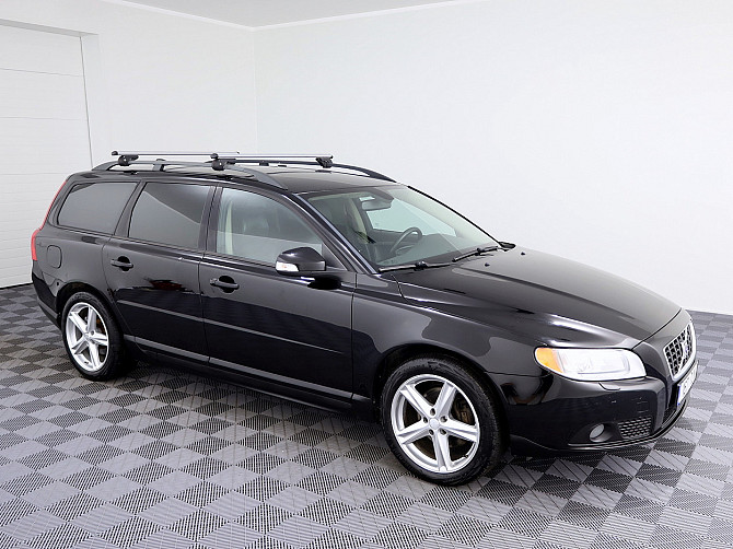 Volvo V70 Summum ATM 2.4 D5 136kW Tallina - foto 1