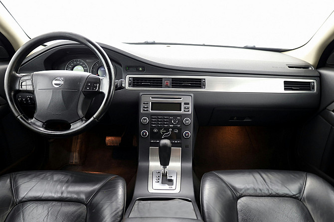 Volvo V70 Summum ATM 2.4 D5 136kW Tallina - foto 5