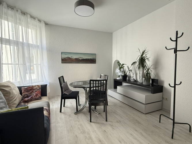 Ilgtermiņā izīrē 3 istabu dzīvokli Vīlandes ielā  Klusajā centrā (piemērots studentiem). Rīga - foto 2