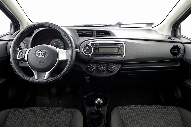 Toyota Yaris Linea Sol A-C 1.3 73kW Tallina - foto 5
