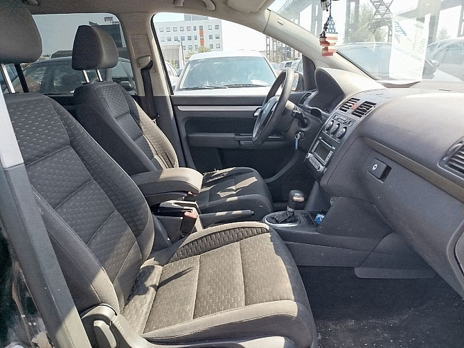 Volkswagen Touran Comfortline Facelift ATM 1.9 TDI 77kW Таллин - изображение 6