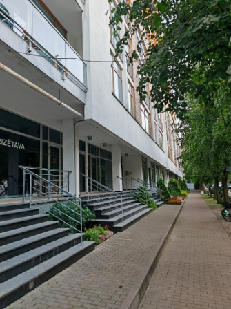 Tomsona terases - dzīvoklis ar panorāmas skatu uz Rīgu!  Apzaļumota jumta terase ar skatu uz Rīga - foto 9