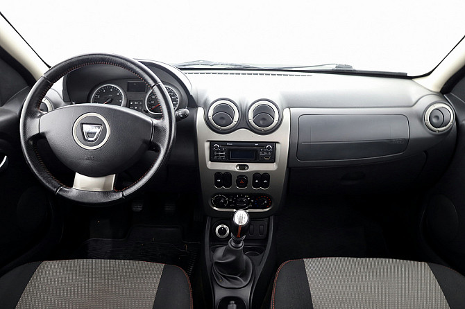 Dacia Duster Laureate 4x4 1.5 dCi 81kW Tallina - foto 5