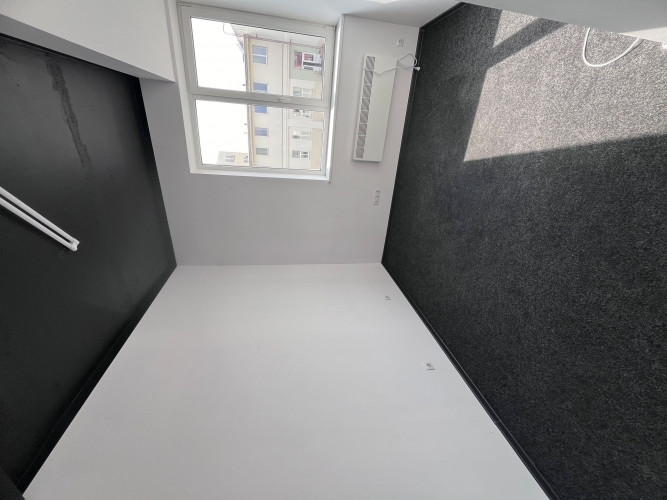 Piedāvājumā telpas Zemitānu iela 2A ar ūdens pievadu.  + Kopējā platība 16 m2; + Pagalmā Rīga - foto 1
