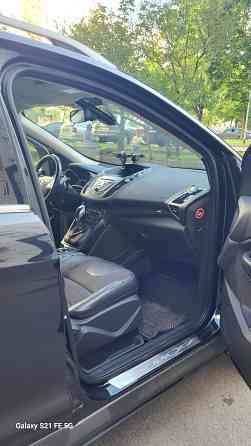 Pārdodu Ford kuga Rīga