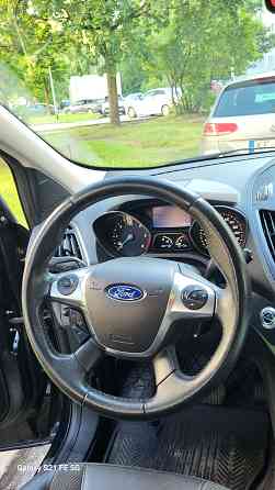 Pārdodu Ford kuga Rīga