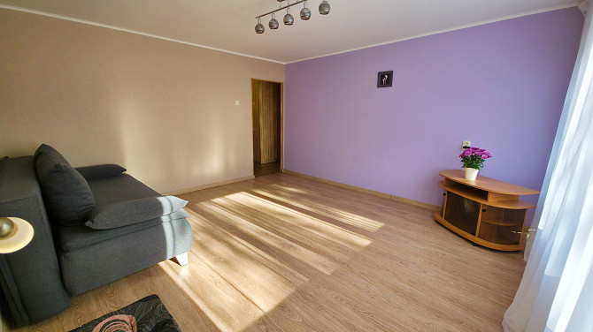 Dzīvokļa video tūri var noskatīties, nospiežot uz mājas lapas sludinājuma lejas daļā.
Pārdodam... Саласпилс - изображение 3