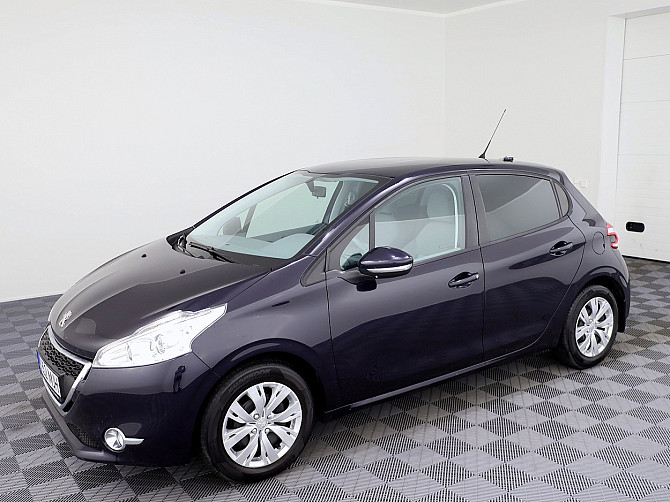 Peugeot 208 Elegance 1.2 60kW Tallina - foto 2