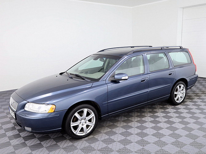 Volvo V70 Summum Facelift ATM 2.4 D5 136kW Таллин - изображение 2