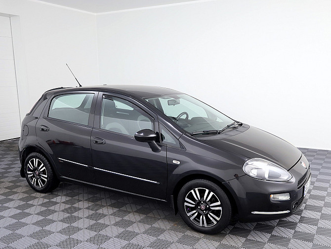 Fiat Punto Facelift 0.9 62kW Таллин - изображение 1