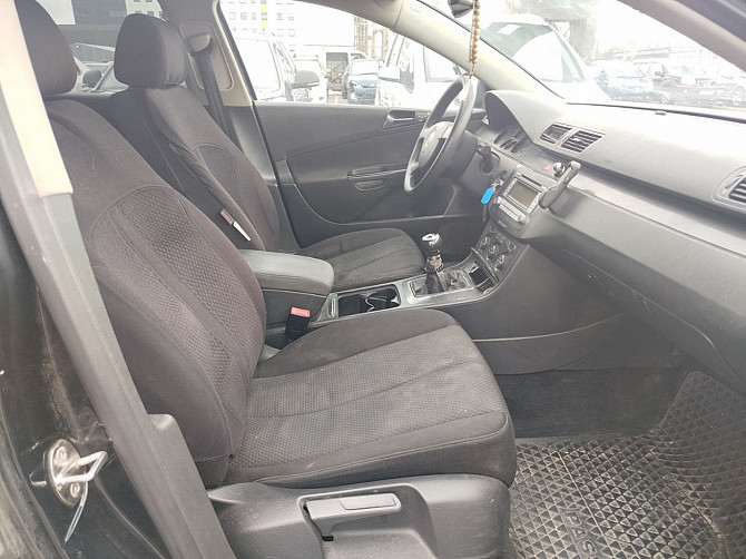 Volkswagen Passat Comfortline 1.6 85kW Таллин - изображение 6