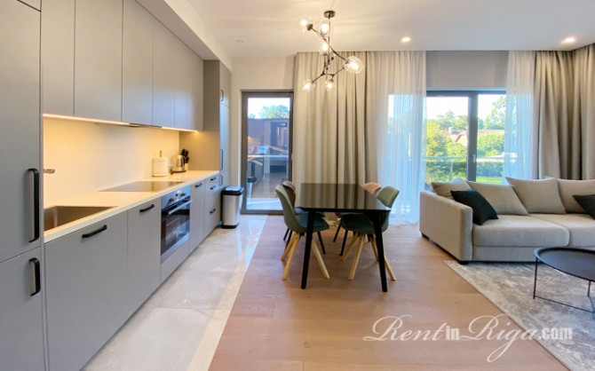 Īrei tiek piedāvāti pilnībā mēbelēti un aprīkoti apartamenti pie Lielupes, pastaigas Jūrmala - foto 1