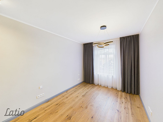 Ilgtermiņa īrei tiek piedāvāts ērts un aprīkots 1 guļamistabas dzīvoklis Rīgas centrā Rīga - foto 5