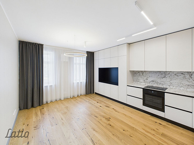 Ilgtermiņa īrei pieejams aprīkots studio tipa dzīvoklis Rīgas centrā  Krišjāņa Barona Rīga - foto 5