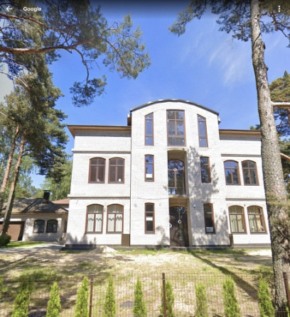 Ilgtermiņa īrei pieejams silts un saulains dzīvoklis privātmājā- ar atsevišķu ieeju. Rīga - foto 1