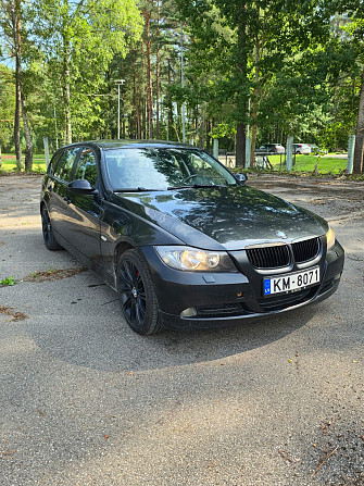BMW 320 Рига - изображение 1