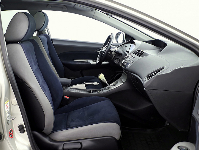 Honda Civic Elegance 1.8 103kW Таллин - изображение 6