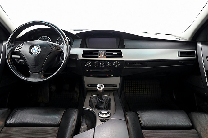 BMW 525 Touring Sportpakett 2.5 D 130kW Tallina - foto 5