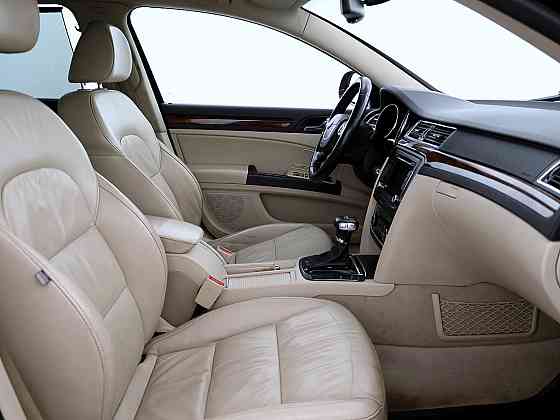 Skoda Superb Highline ATM 2.0 TDI 125kW Tallina