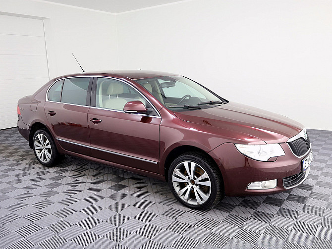 Skoda Superb Highline ATM 2.0 TDI 125kW Tallina - foto 1