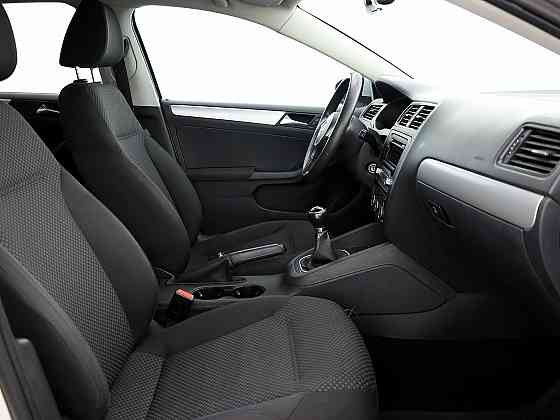 Volkswagen Jetta Comfortline 1.2 77kW Tallina