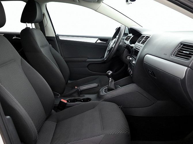 Volkswagen Jetta Comfortline 1.2 77kW Tallina - foto 6