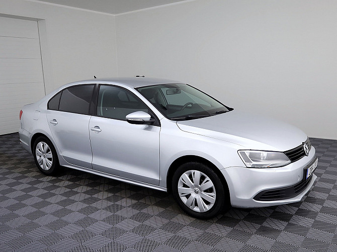Volkswagen Jetta Comfortline 1.2 77kW Tallina - foto 1