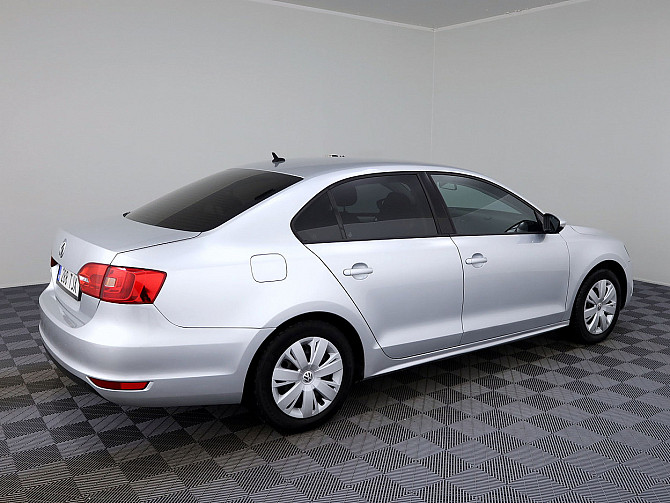 Volkswagen Jetta Comfortline 1.2 77kW Tallina - foto 3