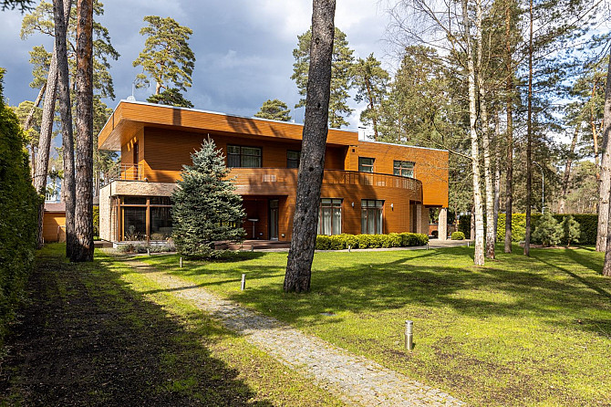 Izīrē no 01.10.2024  elitāru savrupmāju Dzintaros, 100m attālumā no jūras.
Privātmāja ir Jūrmala - foto 3