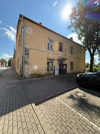 Zeme īpašumā, pagalma ēka, renovēta māja, slēgts pagalms, ieeja no pagalma, puspagrabs, logi Rīga - foto 14