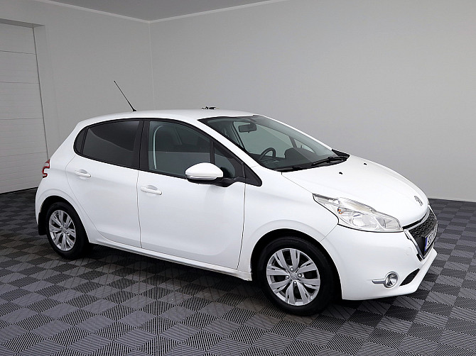 Peugeot 208 Elegance 1.2 60kW Tallina - foto 1