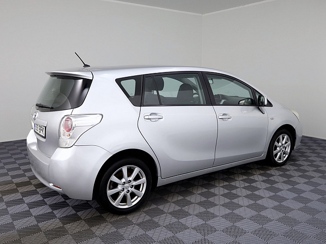 Toyota Verso Linea Sol 2.0 D-4D 93kW Таллин - изображение 3