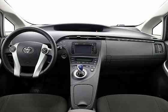 Toyota Prius Facelift 1.8 73kW Таллин
