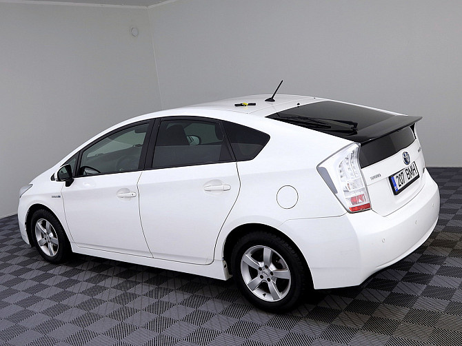 Toyota Prius Facelift 1.8 73kW Таллин - изображение 4
