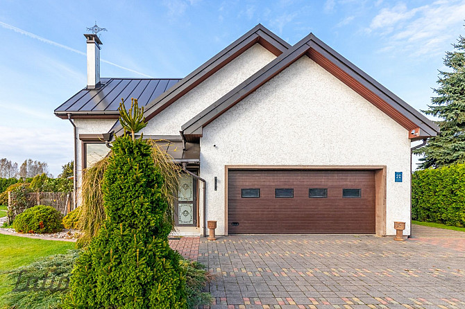 Pārdod privātmāju savrupmāju ciematā, slēgtā teritorijā. 

Labiekārtota, nožogota mājas teritorija,  Рижский район - изображение 8