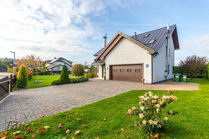 Pārdod privātmāju savrupmāju ciematā, slēgtā teritorijā. 

Labiekārtota, nožogota mājas teritorija,  Рижский район - изображение 10