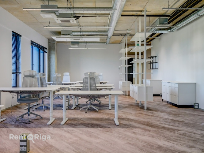 Modern office with an open-plan layout on the 10th floor of the Place Eleven office building.  6 par Рига - изображение 15