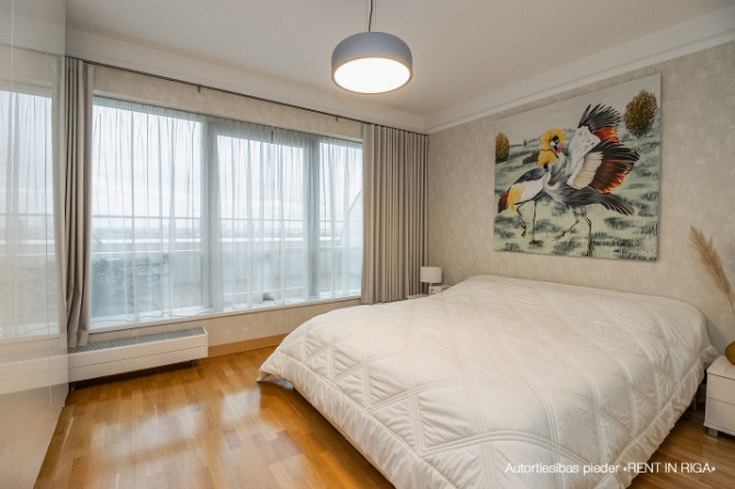 Светлая и красивая квартира в проекте Panorama Plaza. Квартира имеет практичную Рига - изображение 8