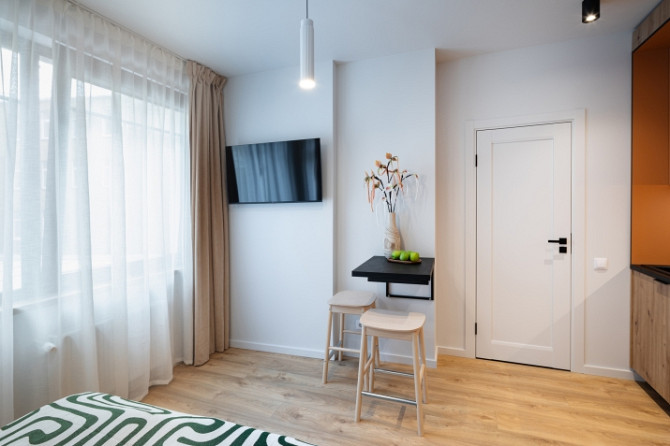 Rezervācijai pieejams mūsdienīgs un līdz detaļām pārdomāts studio tipa dzīvoklis Ernesta Rīga - foto 8
