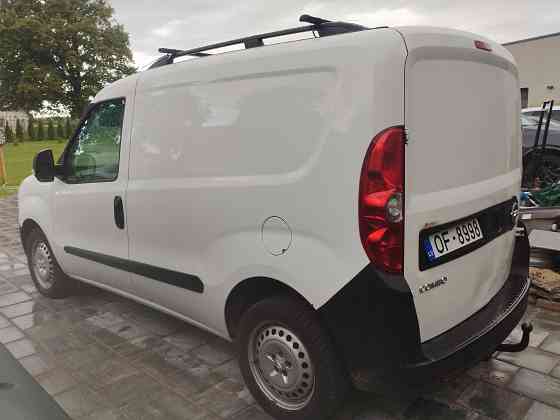 Opel Van Рига
