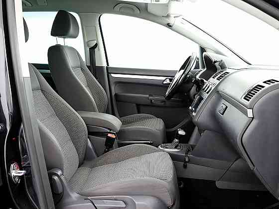Volkswagen Touran Comfortline ATM 2.0 TDI 103kW Tallina