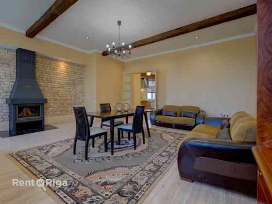 Продаётся квартира в активном центре Риги  рядом с театром Dailes.  Предлагается Rīga