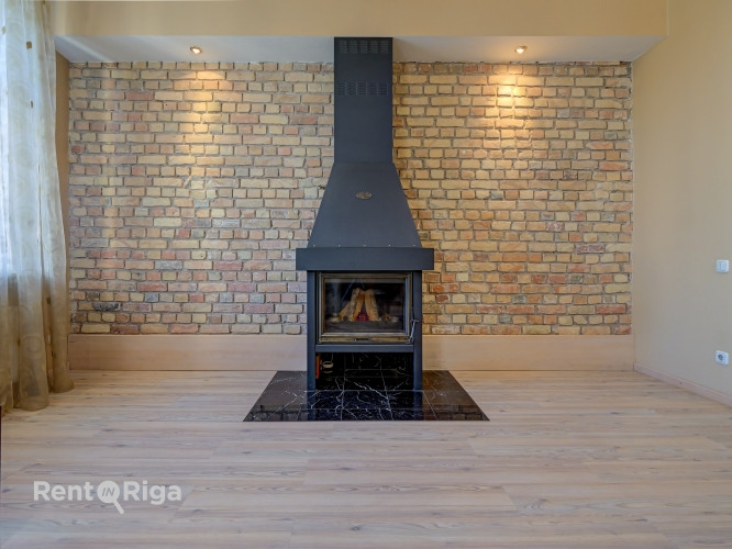 Pārdod dzīvokli Rīgas aktīvajā centrā pie Dailes teātra.  Piedāvājumā plašs, gaišs un Rīga - foto 8