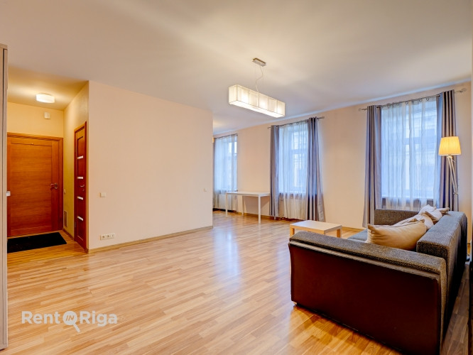 В аренду предлагается двухкомнатная квартира в центре. Квартира состоит из двух Рига - изображение 9