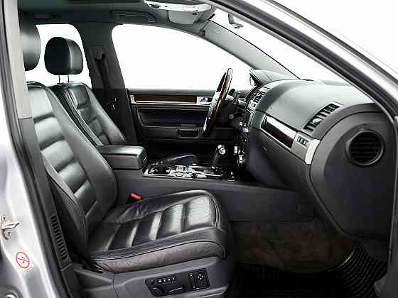 Volkswagen Touareg Highline ATM 2.5 TDI 128kW Tallina