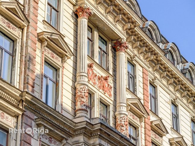 Iegādei pieejams divistabu dzīvoklis vēsturiskā ēka pašā centrā.  Šī ir lieliska investīcijai ilgter Рига - изображение 7