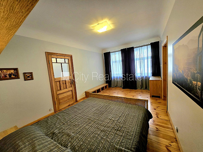 Zeme īpašumā, pagalma māja, slēgts pagalms, ieeja no pagalma, kāpņu telpa pēc kosmētiskā Rīga - foto 11